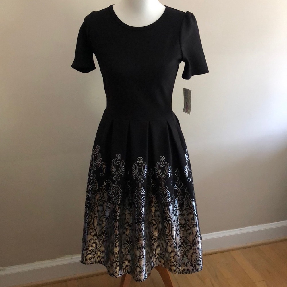 Lularoe Elegant Amelia Medium